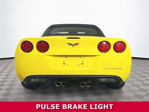 Used 2006 Chevrolet Corvette Convertible w/ Preferred Equipment Group image 23