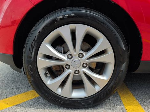 Used 2016 Kia Soul + FWD image 4