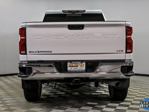 Used 2025 Chevrolet Silverado 2500 LTZ w/ LTZ Premium Package image 6