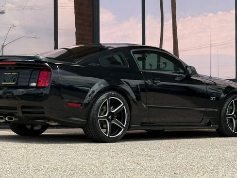 Used 2007 Ford Mustang GT Premium RWD image 12