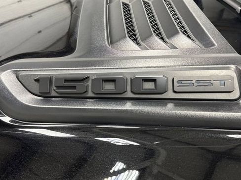 Used 2025 RAM 1500 Laramie w/ Sport Appearance Package image 38