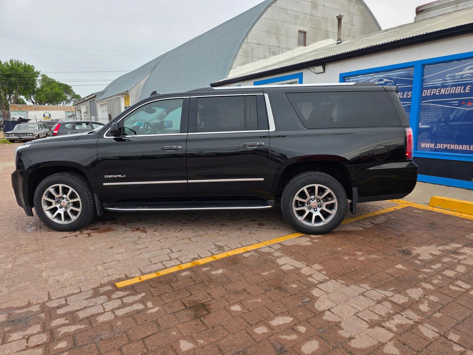 Used 2019 GMC Yukon XL Denali AWD/4WD image 8