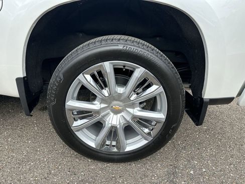 Used 2025 Chevrolet Silverado 1500 High Country image 33