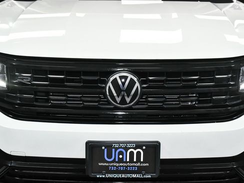 Used 2023 Volkswagen Atlas Cross Sport SEL R-Line AWD/4WD image 67
