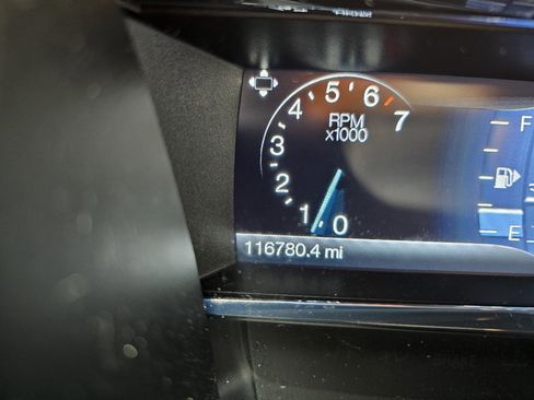 Used 2014 Lincoln MKS image 15