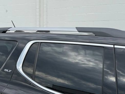 Used 2019 GMC Acadia SLT FWD image 13