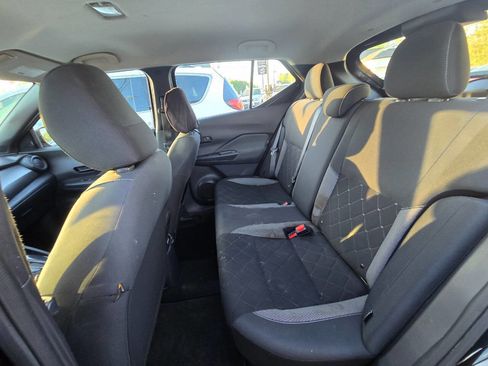 Used 2020 Nissan Kicks S FWD image 5
