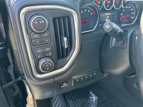 Used 2021 Chevrolet Silverado 2500 LTZ w/ LTZ Plus Package image 13