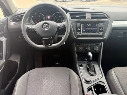 Used 2020 Volkswagen Tiguan S w/ 3rd Row Seat Package AWD/4WD image 10
