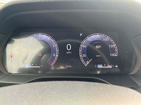 New 2025 Jeep Grand Cherokee L Laredo image 16