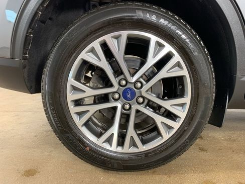 Used 2022 Ford Escape SEL image 37