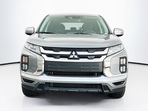 Used 2025 Mitsubishi Outlander Sport SE image 2