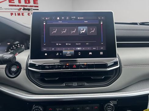 New 2026 Jeep Compass Limited AWD/4WD image 16