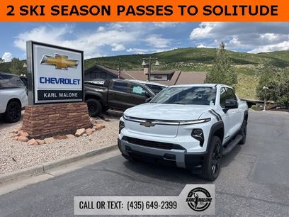 Used 2025 Chevrolet Silverado EV LT w/ LPO, Dark Package Plus