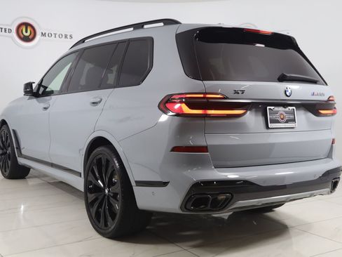 Used 2024 BMW X7 M60i AWD/4WD image 4