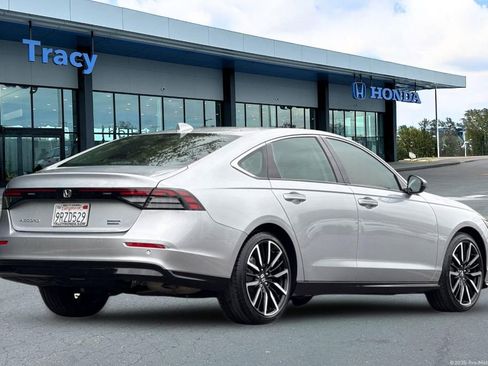 Certified 2025 Honda Accord Touring image 6