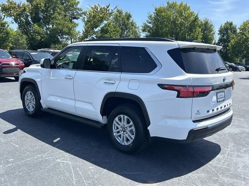 Used 2026 Toyota Sequoia SR5 w/ SR5 Premium Package AWD/4WD image 6