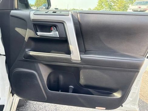 Used 2014 Toyota 4Runner Limited AWD/4WD image 23