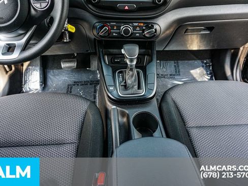 Used 2025 Kia Soul LX w/ LX Technology Package FWD image 39