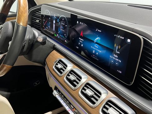 Used 2022 Mercedes-Benz GLS 450 4MATIC image 49