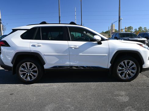 Used 2024 Toyota RAV4 XLE Premium image 12