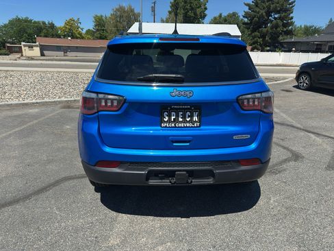 Used 2020 Jeep Compass Latitude FWD image 4