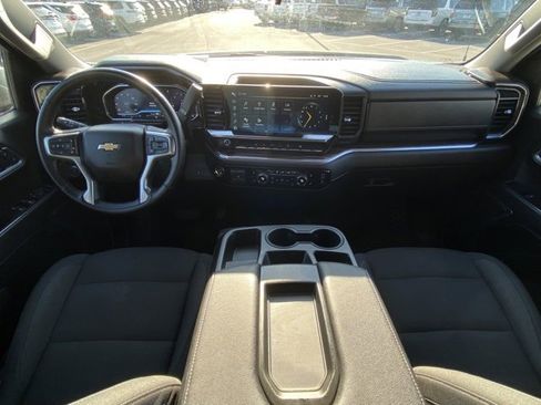 Used 2025 Chevrolet Silverado 1500 LT image 21