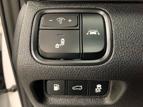 Used 2020 Kia Optima LX image 12