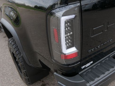 Used 2022 Chevrolet Colorado ZR2 AWD/4WD image 17