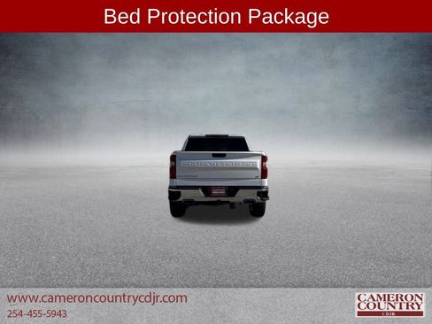Used 2022 Chevrolet Silverado 1500 LT w/ Z71 Off-Road Package image 4