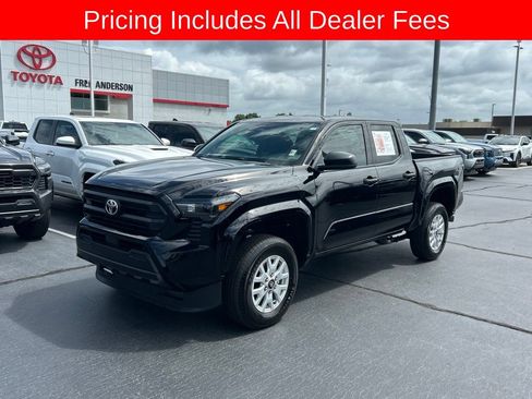 Used 2024 Toyota Tacoma SR RWD image 1