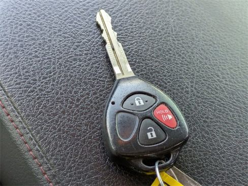 Used 2019 Toyota 4Runner TRD Off-Road image 32