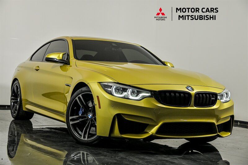 Used 2018 BMW M4 Coupe RWD image 1