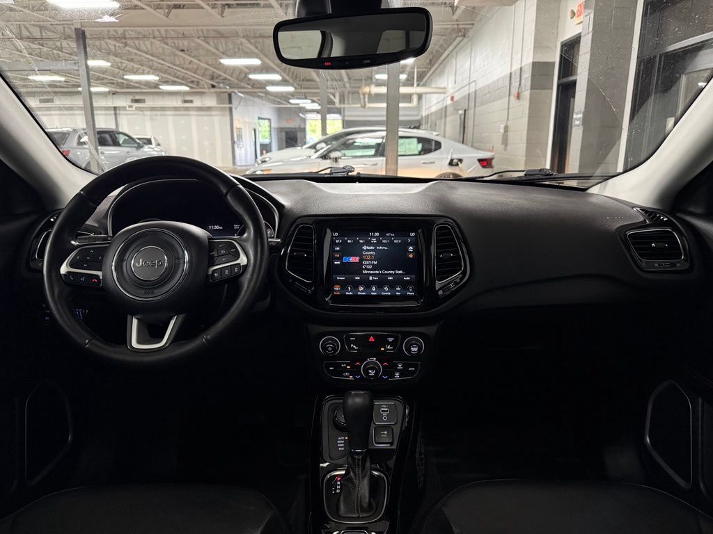 Used 2019 Jeep Compass Limited w/ Advanced Safety Group AWD/4WD image 8