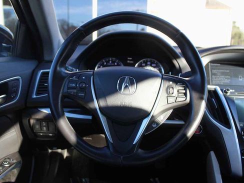 Used 2020 Acura TLX image 17