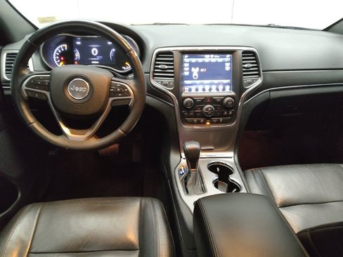 Used 2018 Jeep Grand Cherokee Limited image 22