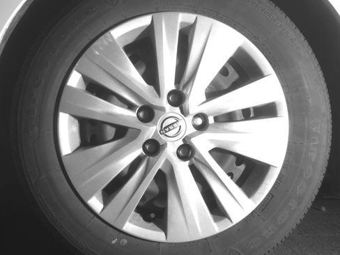 Used 2025 Nissan Sentra S image 12