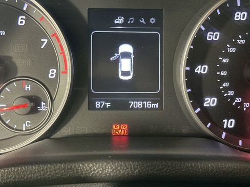 Used 2017 Hyundai Elantra Sport FWD image 15