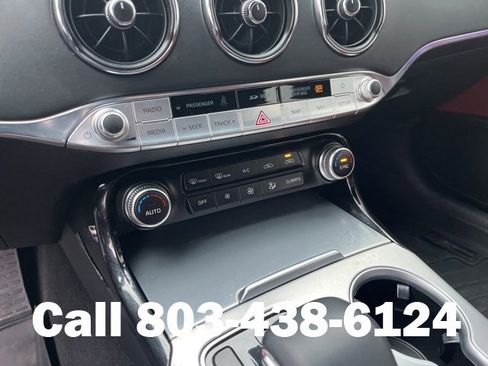 Used 2020 Kia Stinger GT2 image 27