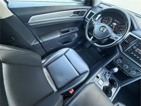 Used 2018 Volkswagen Atlas SE FWD image 11