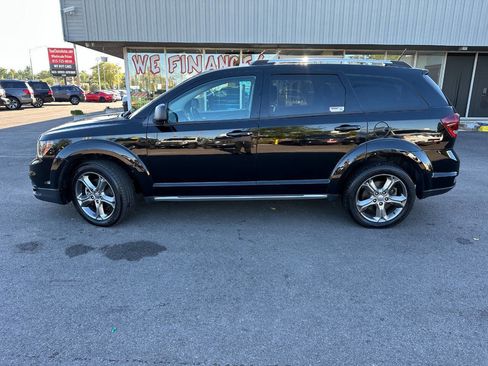 Used 2017 Dodge Journey Crossroad image 2