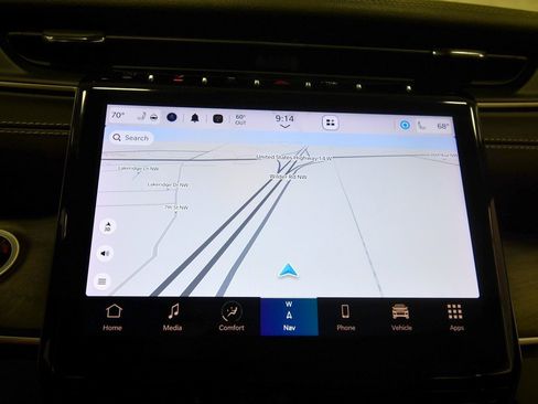 Used 2023 Jeep Grand Cherokee L Limited image 24