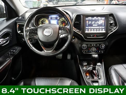 Used 2020 Jeep Cherokee Trailhawk image 11