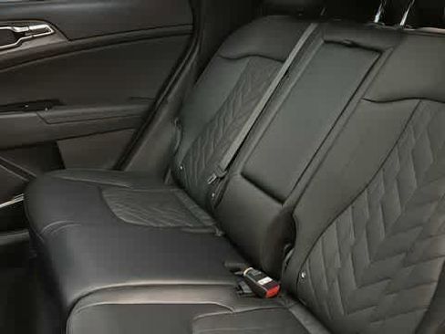 Used 2025 Kia Sportage X-Pro Prestige AWD/4WD image 28