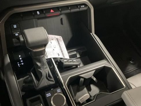 New 2026 Toyota Tundra Limited AWD/4WD image 25