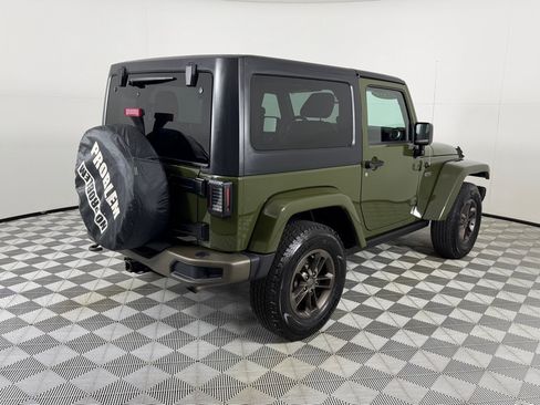 Used 2016 Jeep Wrangler Sahara AWD/4WD image 5