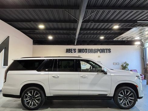 Used 2021 Cadillac Escalade ESV Sport w/ Driver Assist Tech Package AWD/4WD image 6