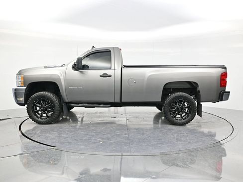 Used 2014 Chevrolet Silverado 2500 LT w/ Snow Plow Prep Package image 8