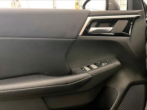 Used 2022 Mitsubishi Outlander SE image 22