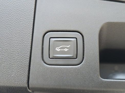 Used 2019 Cadillac XT4 Sport image 32